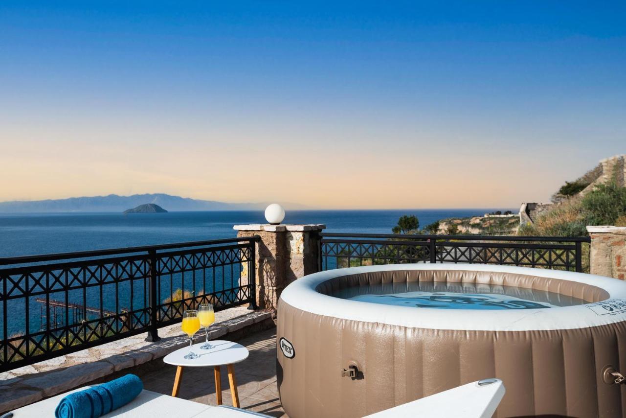 Sacada Seascape Nisyros Villa Paloi ภายนอก รูปภาพ