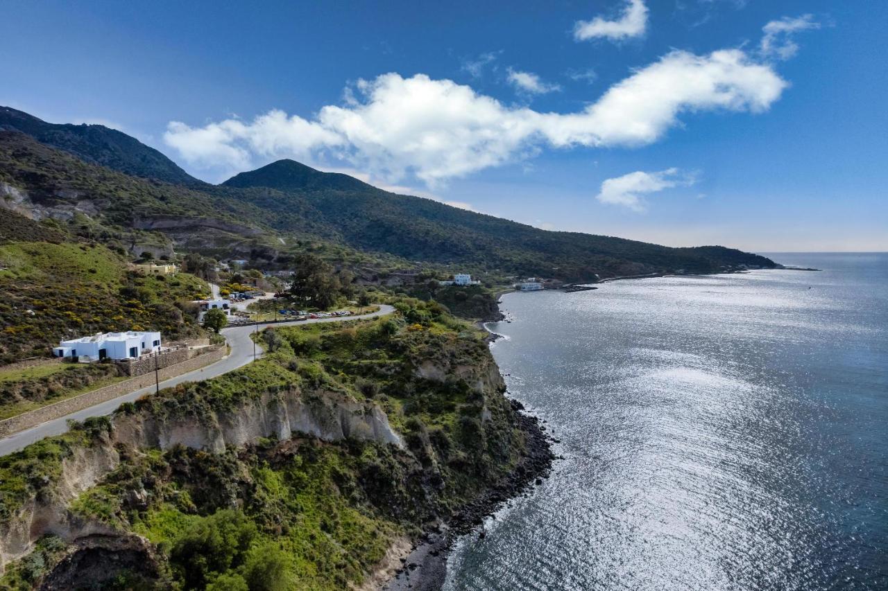Sacada Seascape Nisyros Villa Paloi ภายนอก รูปภาพ